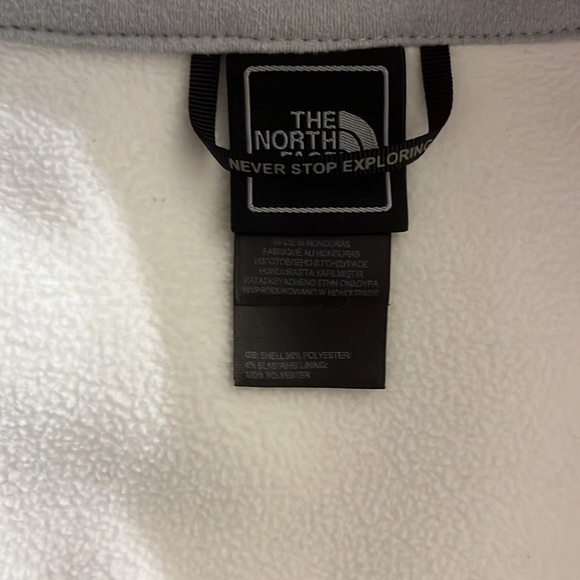 Women's The North Face Windwall waterproof zip up jacket - Picture 6 of 12